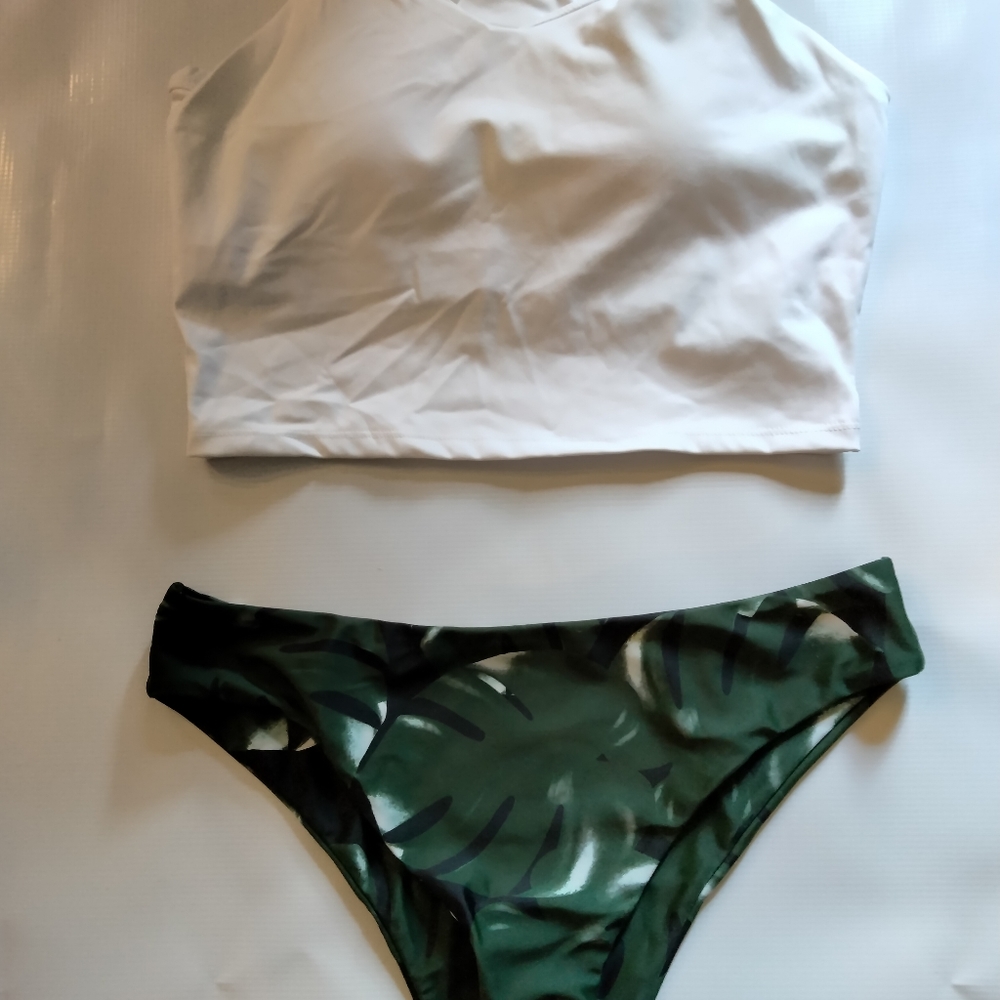 Women's bathing suit